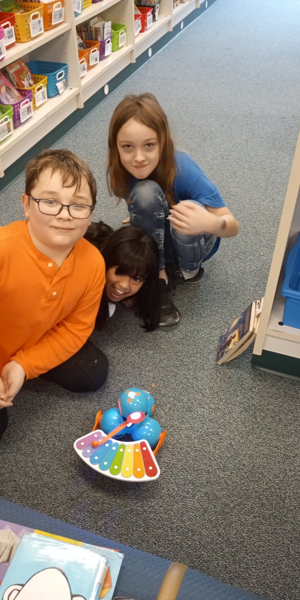 Ludolph3rdGrade's tweet photo. Creative and unique ideas were flowing today during our Makerspace time! https://t.co/YyfnPG6t8f