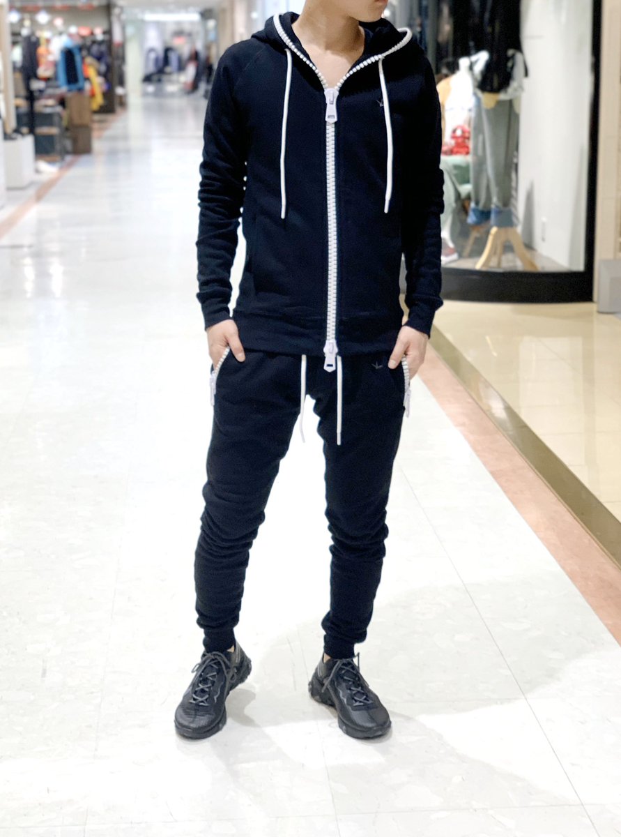 Royal Flash Nagoya على تويتر 1piu1uguale3 Relax 新作セットアップ こちらは今までzipにラインストーンを装飾していた物とは違って 大きめのzipを 使用した今までと雰囲気の違うセットアップ 裏毛bigファスナーファスナーフーディー 13 600 Tax 裏毛big