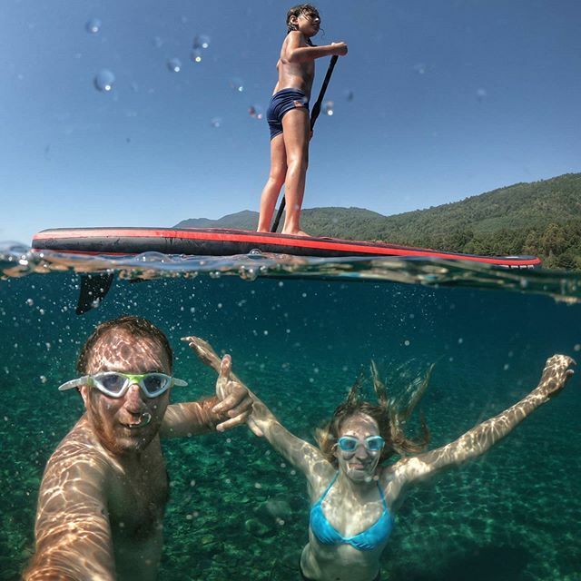 Mourglia's tweet photo. ⚠️ CUIDADO si vas a navegar por las peligrosas aguas del lago Caburgua. Debajo tuyo puede haber horribles monstruos subacuáticos al acecho 🦕
.
.
.
.
.
.
.
.
.
.
.
#corredornómada #noaflojes #adidasrunners #adidasrunnersbsas #goproarg #viajarparacorrer https://t.co/6WT5A00sKc https://t.co/9SSb2J477F