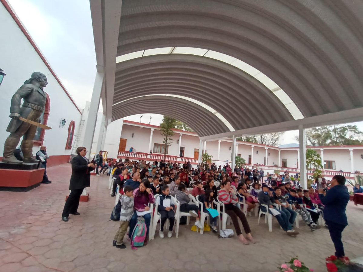 impulsandoT's tweet photo. Conferencia ¡Alto al Bullying! 
Centro regional y cultural de Ecatepec
#QuienTeQuiereTeCuida
#QueChidoEsVivr https://t.co/iFl4IXzjGL