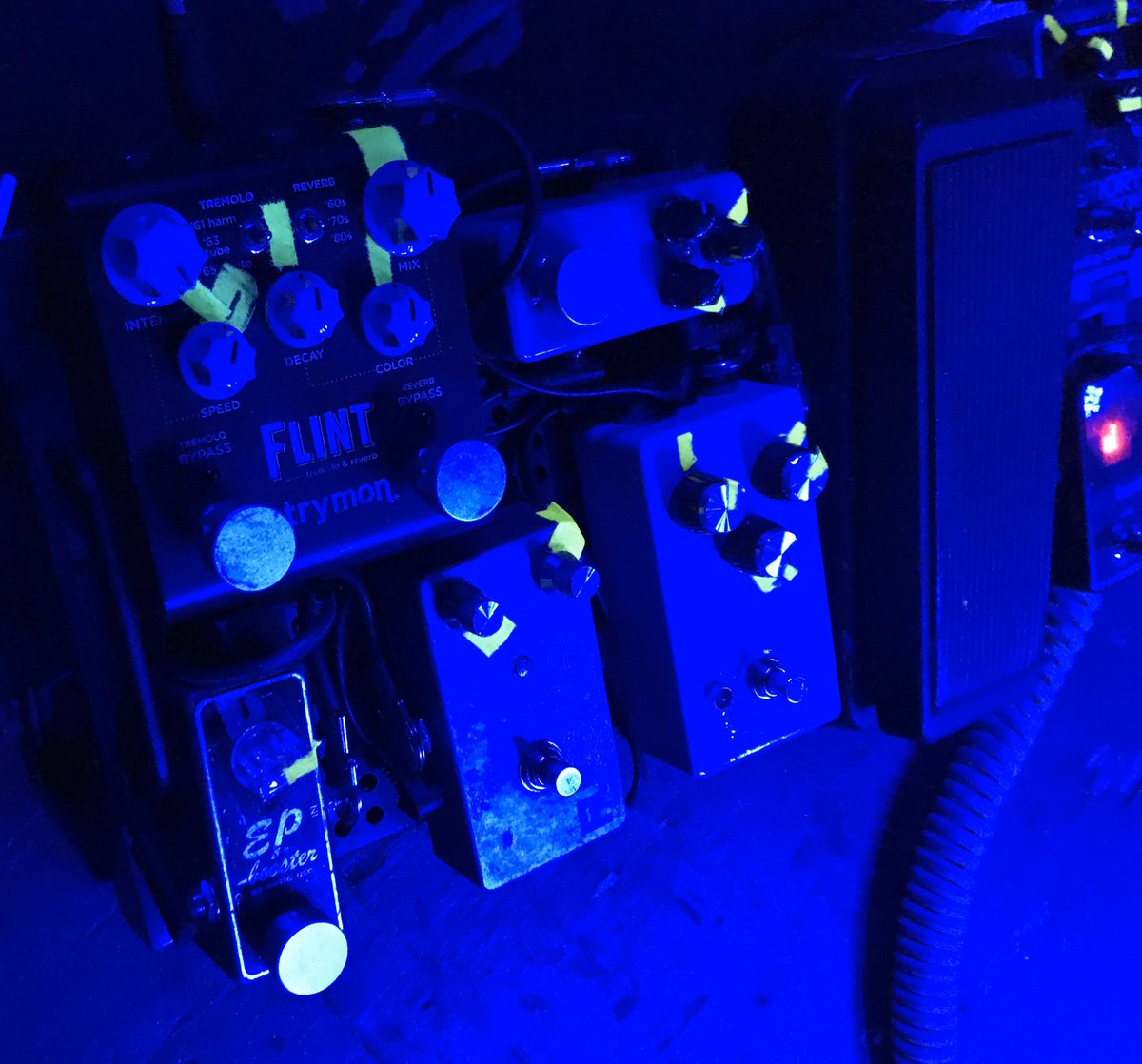 HowWasItDetroit's tweet photo. Y’all. We at @BlackPumasMusic playing at @StAndrewsHall. And this is some serious #pedalporn 

#guitarist #guitarplayer #guitarpedals #yeaaaaaaah https://t.co/fEPwCoIc7G