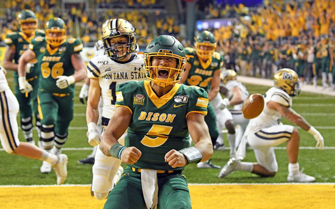 Honored to have the National Champion Bisons from <a href="/NDSUfootball/">NDSU Football</a> Campus Today! Appreciate catching up with <a href="/CoachBlaz/">AJ Blazek</a> and talking about these great young men! #ExpectMore