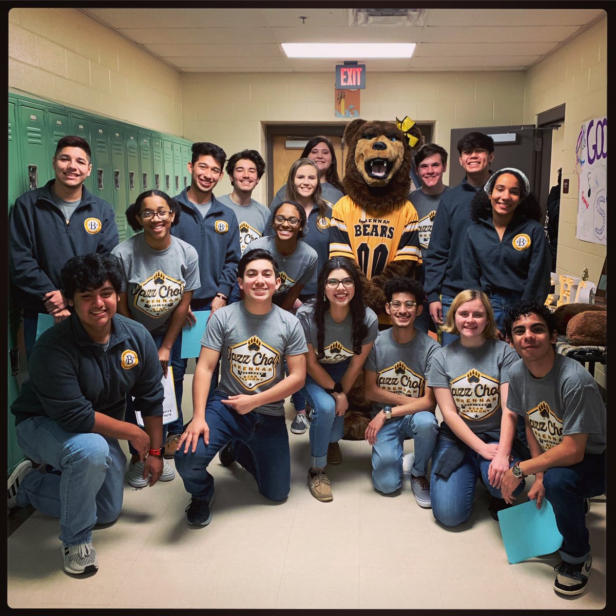 brennanhschoir_'s tweet photo. Missing a few, but itβs always a good day to get to sing for our @nisdbernal & @NISDBriscoe future @NISDBrennan bears! ππ»πΆ #BearHarmony #JazzChoir #SingingBears #Recruits #BrennanChoirFam #OneTeam #OneVoice https://t.co/FXGeDO6AZj