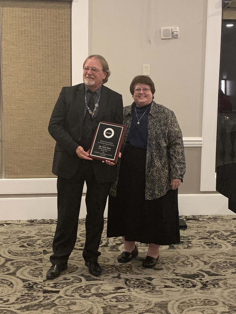 JessicaAivazis's tweet image. Congrats to our District Administrator of the Year for VASA, Greg Akin @vcsvasa #VCSVASA