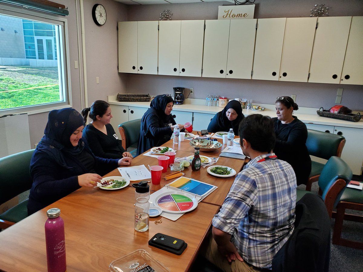 @selwatoma (@selwatoma) on Twitter photo 2nd nutrition class at Emerald!
Parents choose favorite ingredients for their salad!!@davidmiyashiro @EmSTEAMCVUSD <a href="/FACETeam6/">cvusd_FACE</a> <a href="/CajonValleyUSD/">CajonValleyUSD</a> 2nd nutrition class at Emerald!
Parents choose favorite ingredients for their salad!!@davidmiyashiro @EmSTEAMCVUSD <a href="/FACETeam6/">cvusd_FACE</a> <a href="/CajonValleyUSD/">CajonValleyUSD</a>