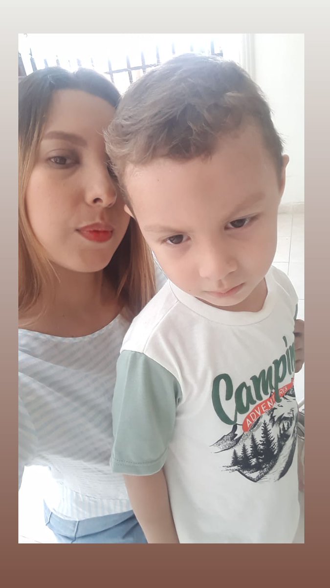 SandraAlean's tweet photo. 🤗💋 https://t.co/Hwi9pQTpMr