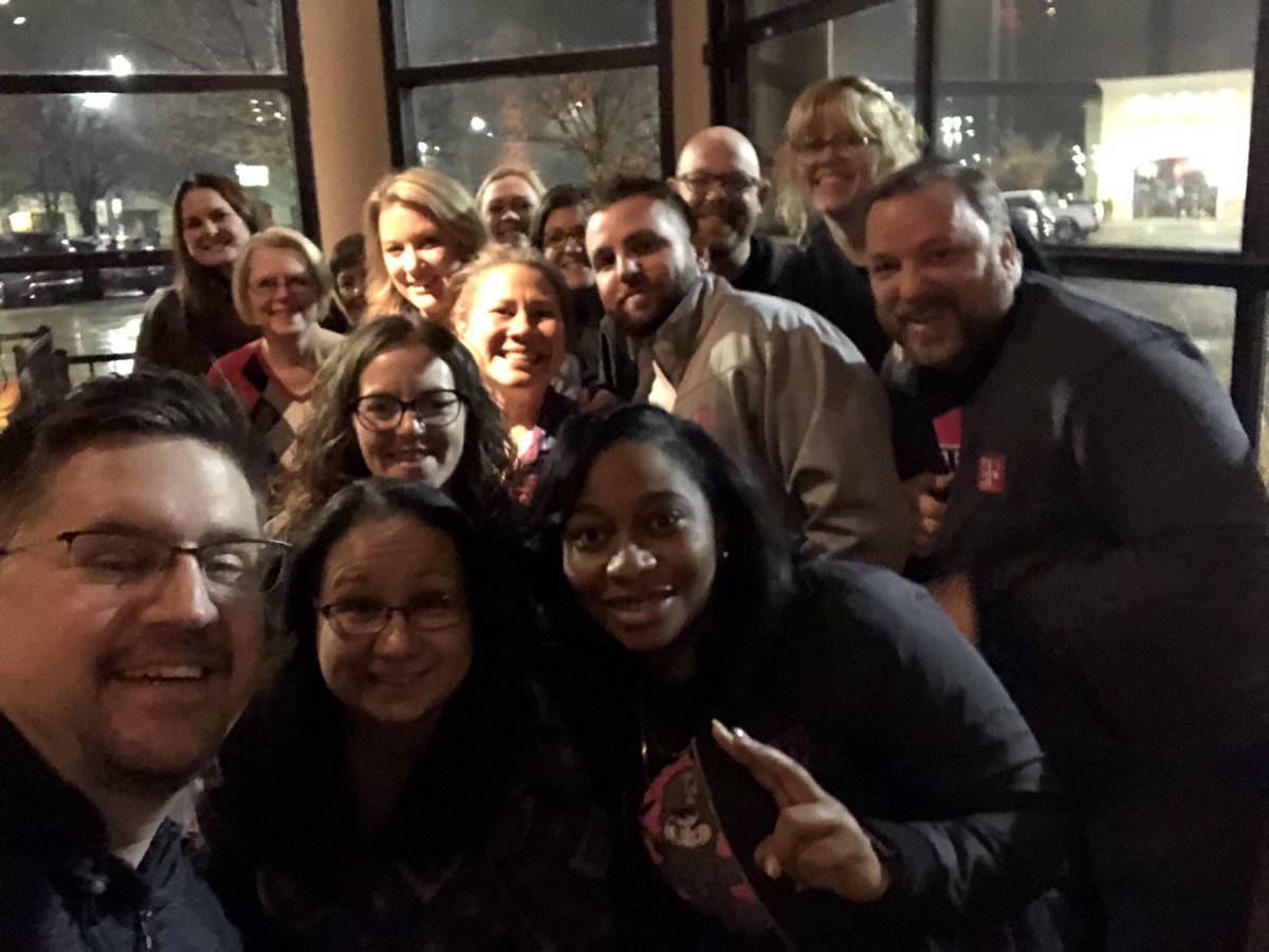 eljeffe316's tweet photo. What a great time tonight with @Wintertab and the Wichita team!  We have the best HR team in the nation!! #TMOICT @BeMagentaICT https://t.co/UJL7cRCc0l
