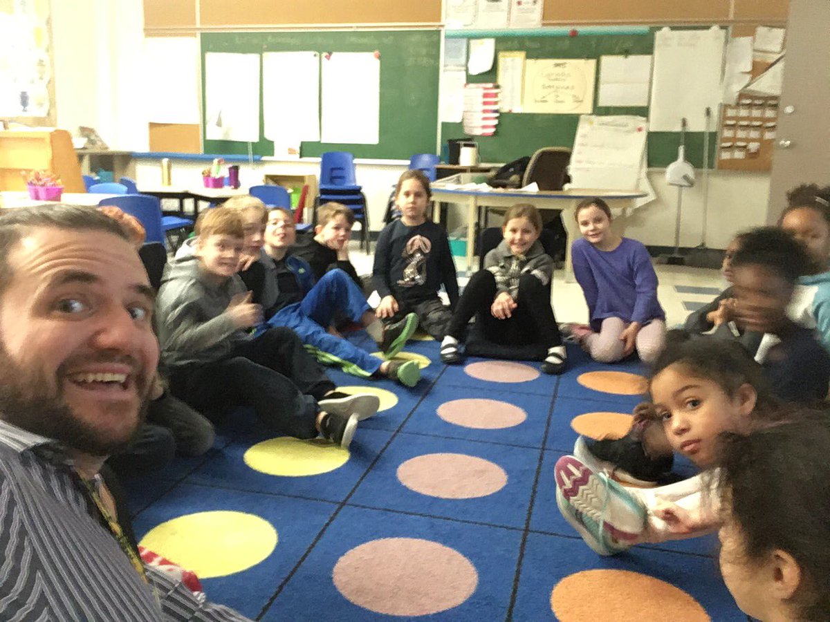 MrKennedz's tweet photo. About to start a great morning with a circle check in and prayer. #ocsbBeCommunity #ocsbSEL #SocialEmotionalLearning #SEL #PrayerChangesHearts @ocsbRE @OLFatimaOCSB https://t.co/ghBRdOooWn