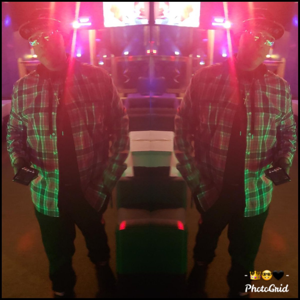 Hey_Capone's tweet photo. Nowadays I sell hope, what you rather I sell dope?
What I sell is a #Lifestyle , naked bitches on sailboats....
 #NoRegrets 
#CaponeSaidIt 🤫
#GodspeedMyG 🤲🏾 https://t.co/UHoNvRgvS2