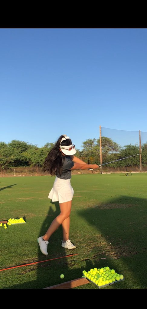 Golf tip #24: Progress not perfection 🙏 
•
•
•
#bfantastic #womenwithdrive #girlsgolf #womensgolf #simple #wedges #callaway #golfishard #keepitsimplestupid #girlswhogolf #golfswing  #golflover #golflife #progress #progressnotperfection #perfectionisoverrated