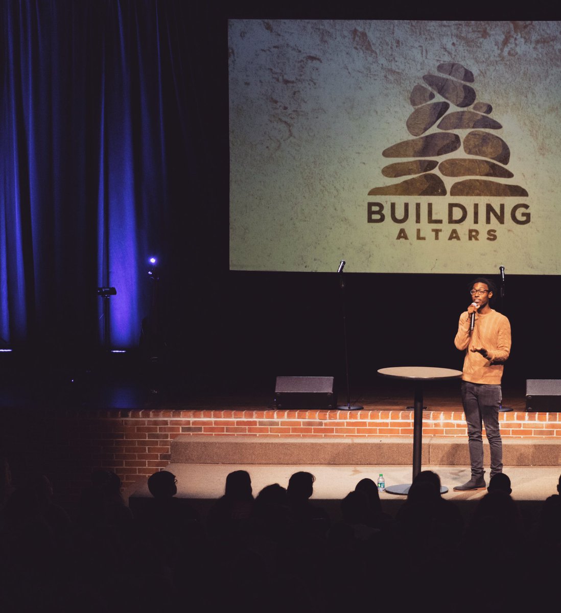 LeeU Alt Chapel tweet media