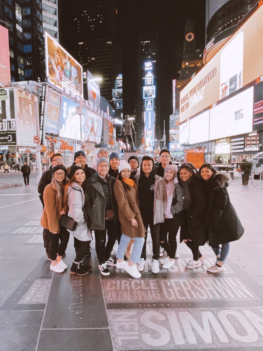5upranick's tweet photo. NYC https://t.co/YTXvwCNhkY