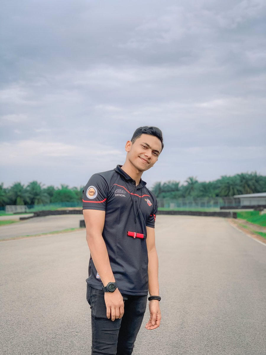 axwan40's tweet photo. Banjar + Arab + Jowo 🤪 https://t.co/NC7F73TDYt