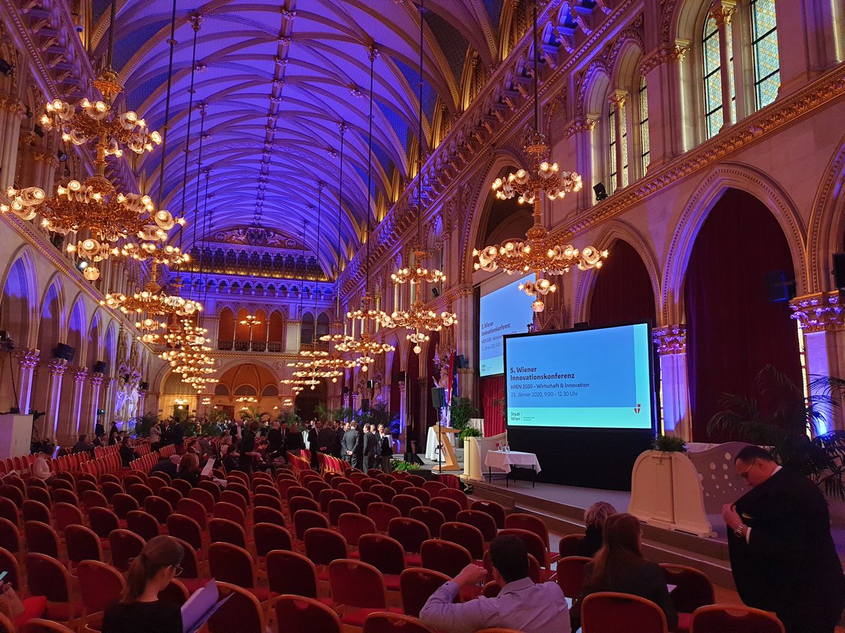 ue_Berlin's tweet photo. Heute geht es weiter mit vielen Terminen in Wien, Start ist die Wiener Innovationskonferenz. #Wien2030 freuen uns auf spannende Gespräche https://t.co/H6I1O4GUfy