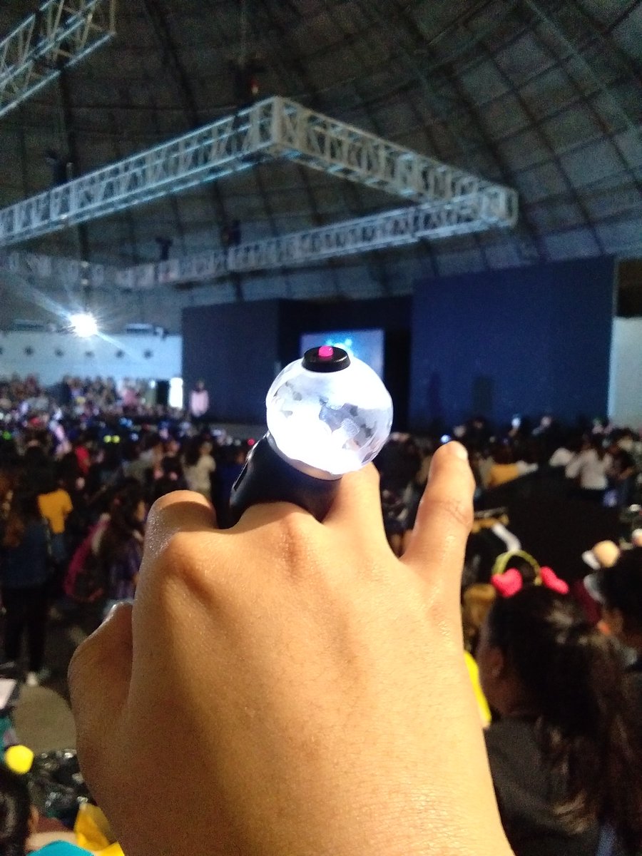Krishaang01's tweet photo. λ€ π I will never ever forget this event! π
#btsworldph
#BTSARMY
#BangtanSonyeondan
#BTSfanGathering2020 ππ https://t.co/2CaWYTYEyc