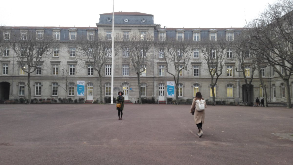 IFasshauer's tweet image. Welcome address by Jérôme Blanc #sciencespolyon to start #rgcs2020 conference. @DavidVALLAT @collspaces