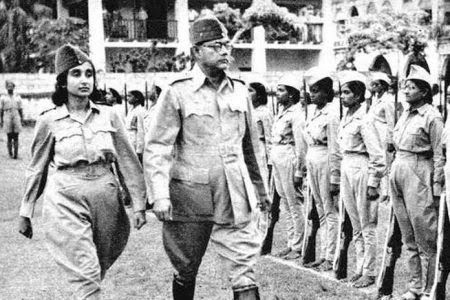 Deepakthakur_1's tweet photo. "तुम मुझे खून दो,

मैं तुम्हें आजादी दूंगा"

Remembering Netaji Subhas Chandra Bose ji on his Birth Anniversary Vande Mataram 

#NetajiSubhasChandraBose https://t.co/1hiiZtOceT