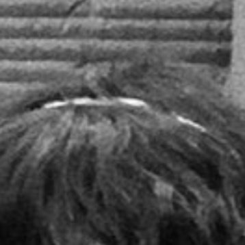 flirtaeguk's tweet photo. @ArianaGrande @gingerol95 wait—is taehyung wearing a HEADBAND or am i trippin bc he looks so PRETTY 😭😍 https://t.co/SizqiwDPop