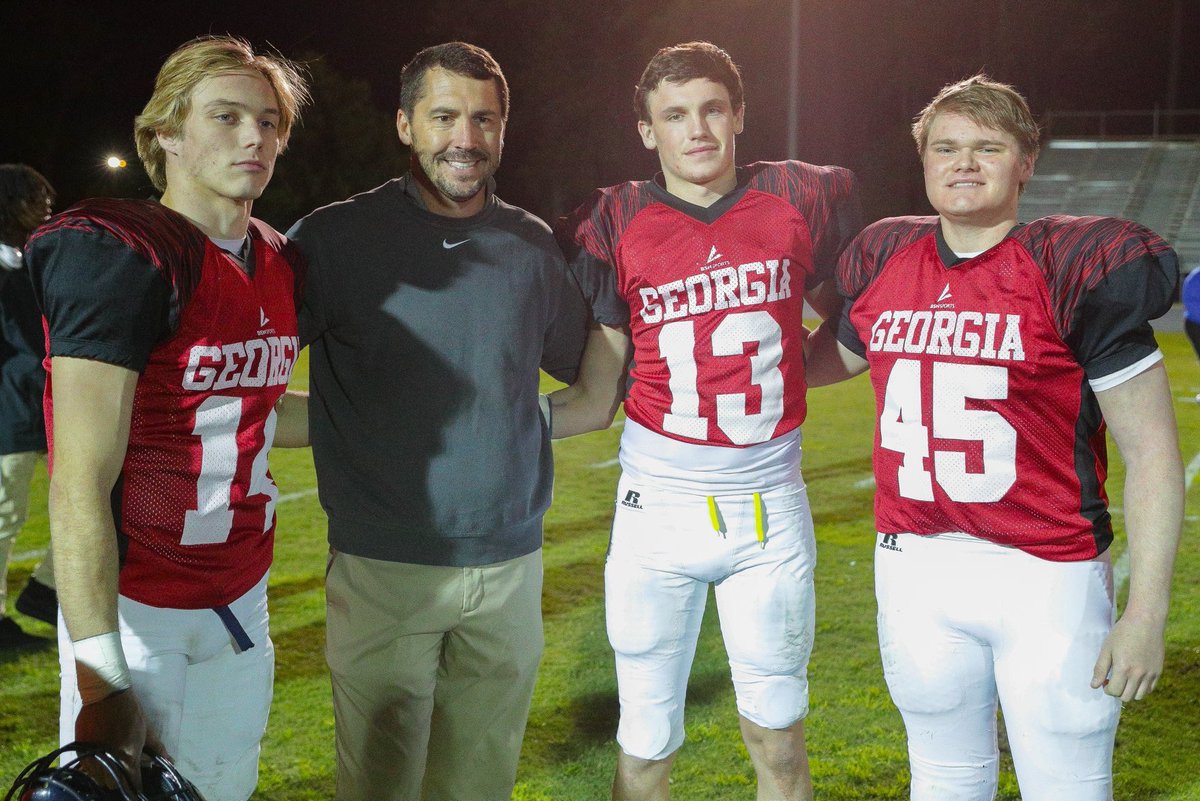 ValwoodFootball's tweet photo. It was a fun week competing one more@time@with these guys. @ZachPaulk @TylerCr82727196 @clarkmiller02 #family https://t.co/6mBKwlm7NJ