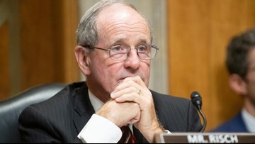 krisbm2's tweet photo. .@SenatorRisch The American people want #WitnessesAndDocuments not a #GOPCoverUp. You swore an oath to the Constitution, not the president. And we’ll remember in 2020. #ImpeachmentTrial #Idaho #SheIsWorthIt #53GOP https://t.co/6TYAytV5oM