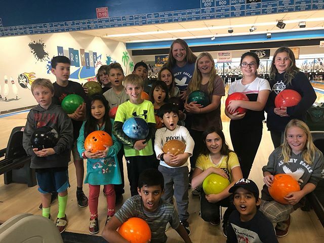 AF_Eagles's tweet photo. Great afternoon bowling together!!! #strike! https://t.co/gWKa4vDzXu
