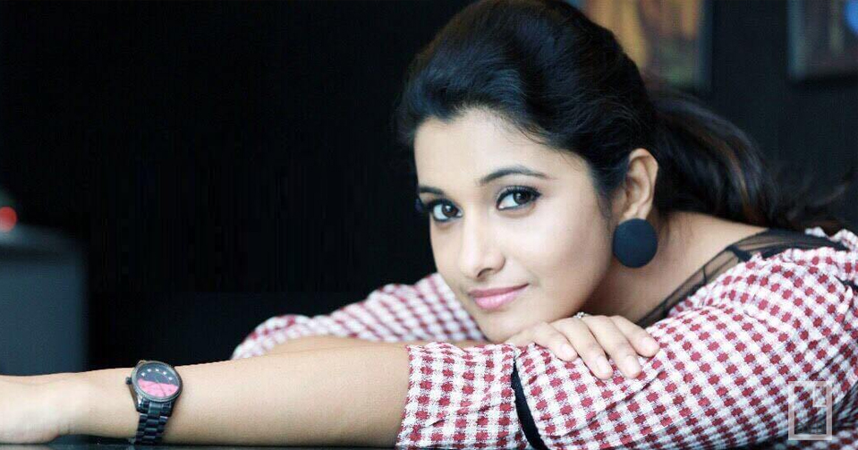 devadhaigal's tweet photo. To see more HD photos of Actress Priya Bhavani Shankar
click the link below

https://t.co/QMnFULGGjp

#PriyaBhavaniShankar #PriyaBhavaniShankarhot  #PriyaBhavaniShankarwet #PriyaBhavaniShankarbra  #PriyaBhavaniShankarnew 
@P_B_Shankaroffi @priya_Bshankar @priyabhavanisha https://t.co/HJ4QtDg7X0