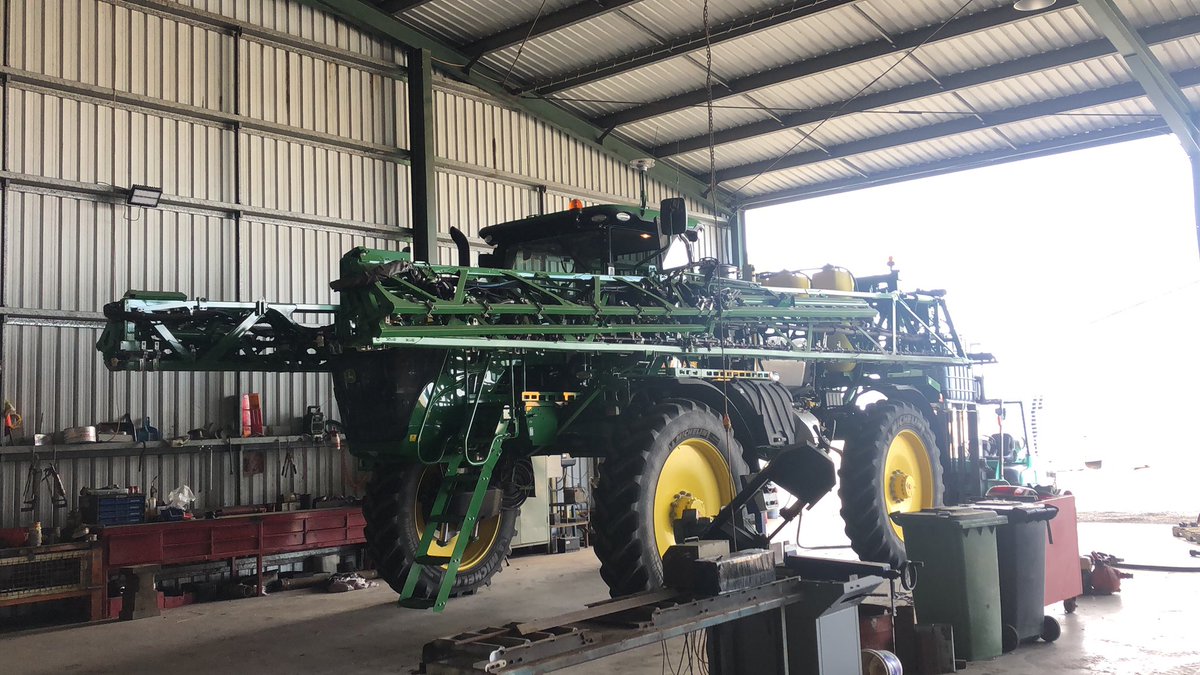 With all this lovely rain around the downs the sprayer is getting a bit of TLC. 
If anyone is looking for someone to give them a hand keep on top of their weeds give me a call on 0409080409. RTs appreciated