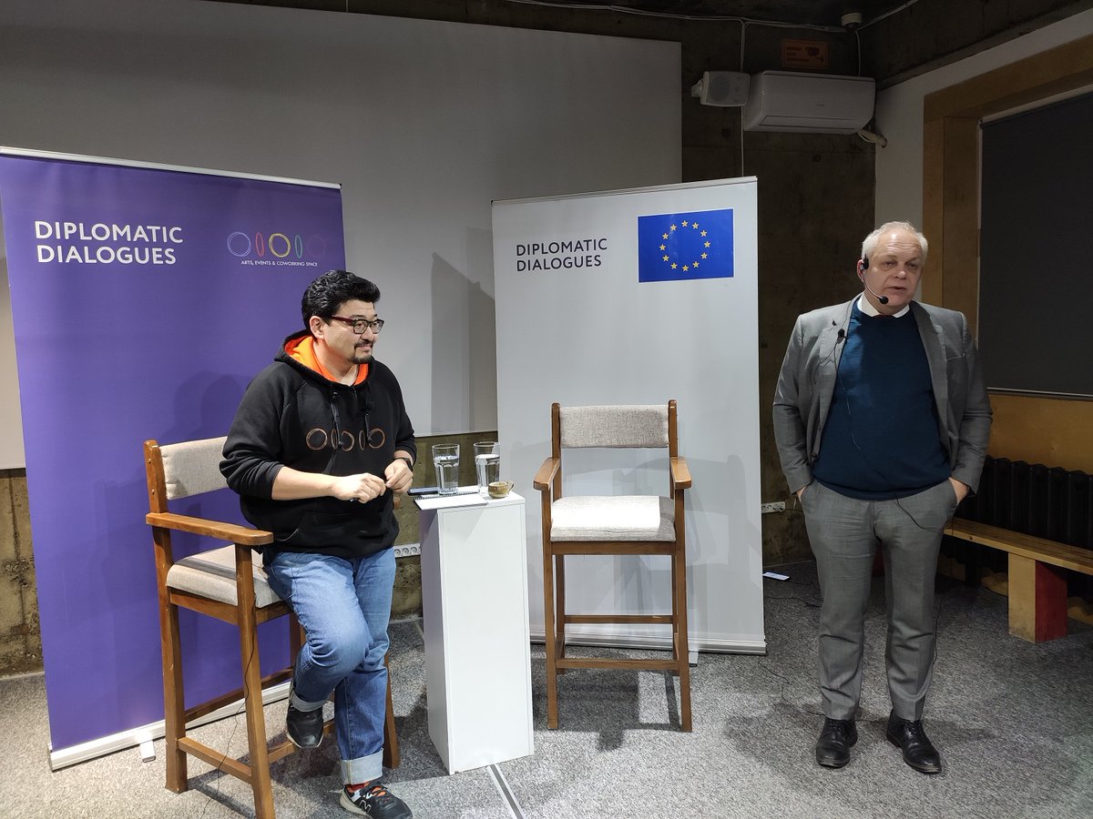 EduardAuerEU's tweet photo. Spoke about #EU, bilateral and regional affairs at @ololokg Good and lively discussion with interesting questions. Thanks @amanaliev for hosting me and moderating #diplomaticdialogues Impressed by your work and coworking centre in general https://t.co/dWVuOMF0Tr
