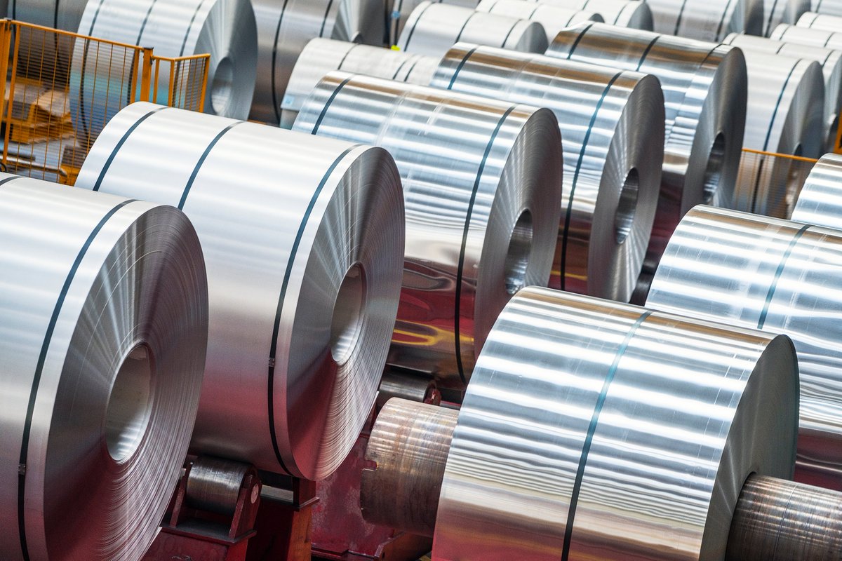 The_AMEGroup's tweet photo. #steel China Rebar US$485.65/t -0.06%. Guangzhou-based Cedar Holdings has bought UK-based #Stemcor, one of the world’s largest independent steel trading groups. https://t.co/oa5DmQN0kR https://t.co/KHMPPD0vJ3