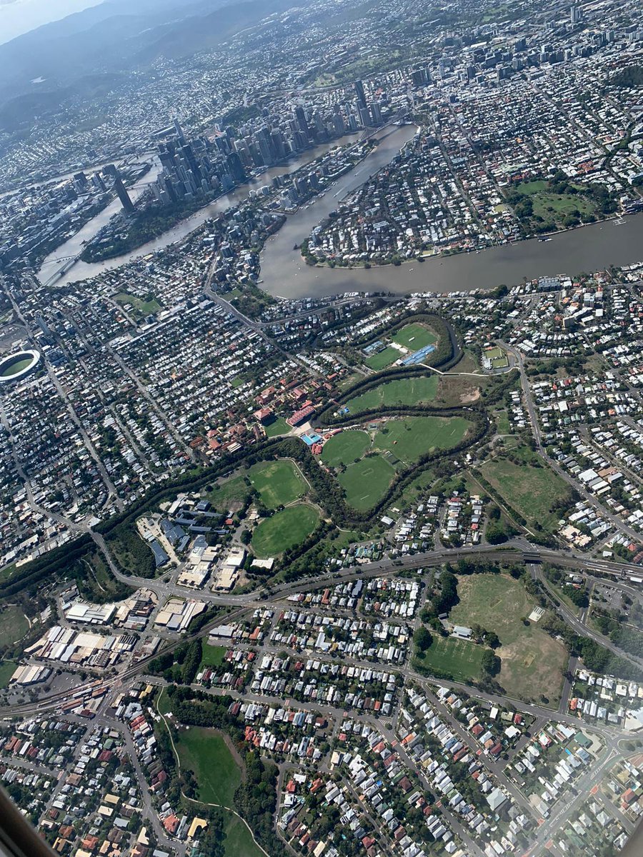 MedevacFlights's tweet photo. The beautiful city of Brisbane coming into view after a recent mission from Nadi, Fiji. Our medical teams love what they do, but it’s always great to get home after work!
#Brisvegas #aeromedical #airambulance #Brisbane #Fiji https://t.co/m8HiCFO6NY