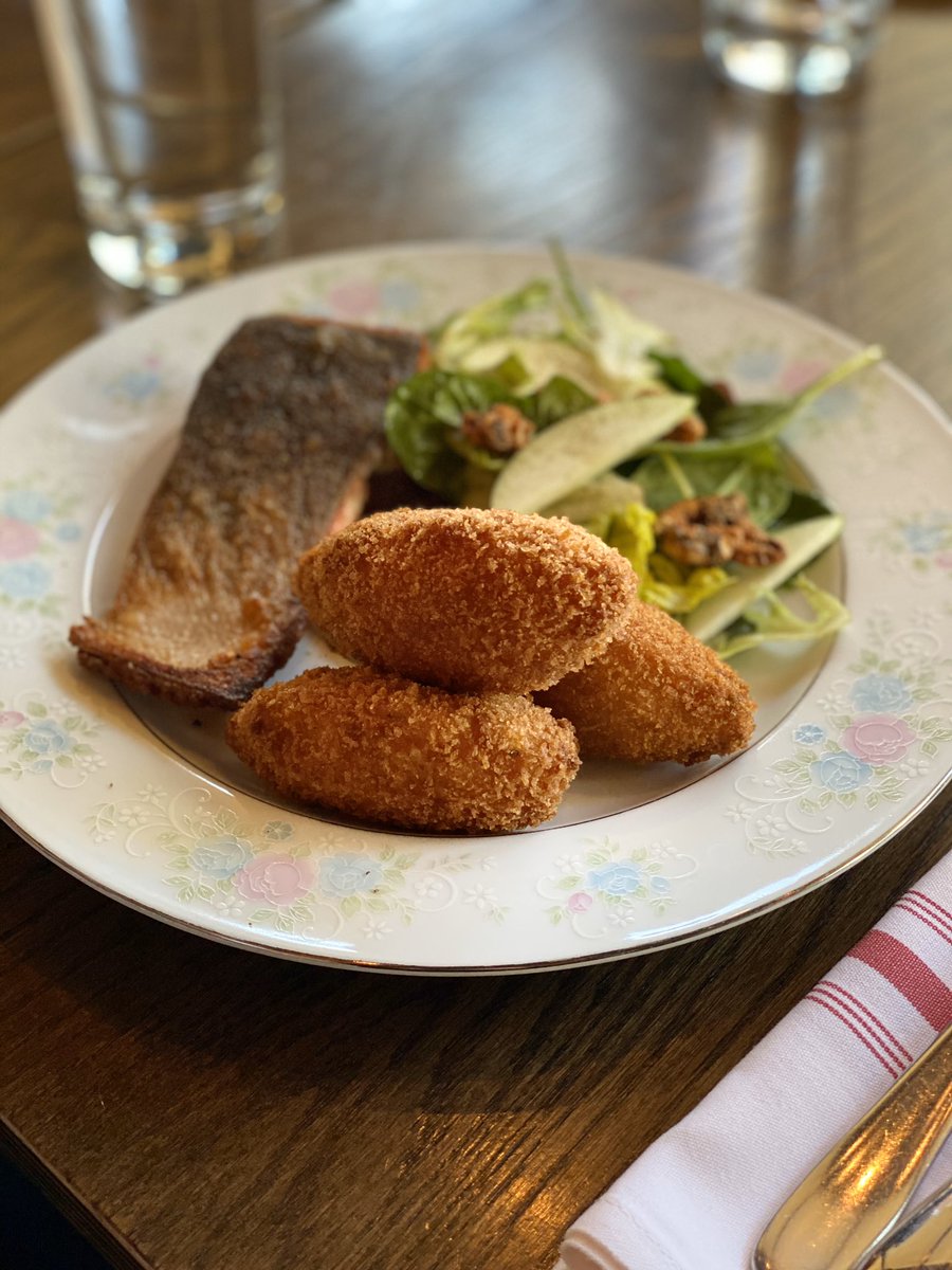 prjamiecampbell's tweet image. Yeah.. we got spoiled @Chefdly restaurant #meloyyc today. If you haven’t tried it yet, it’s delicious and they just launched their new menu 🤤 #yycrestaurants #yyceats