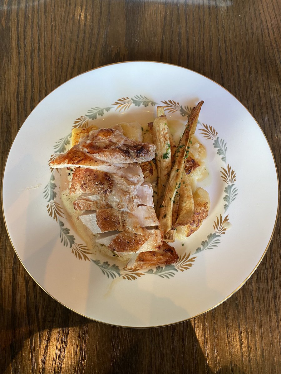 prjamiecampbell's tweet image. Yeah.. we got spoiled @Chefdly restaurant #meloyyc today. If you haven’t tried it yet, it’s delicious and they just launched their new menu 🤤 #yycrestaurants #yyceats