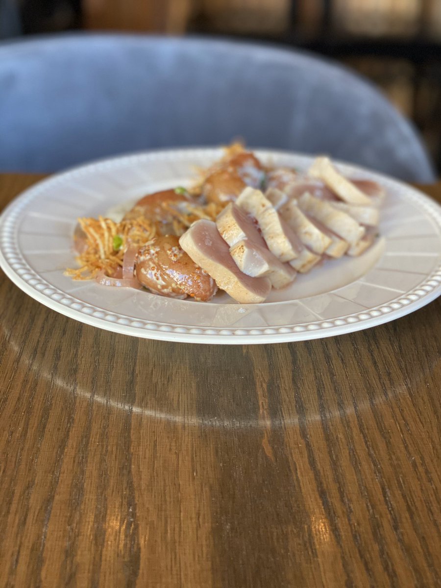 prjamiecampbell's tweet image. Yeah.. we got spoiled @Chefdly restaurant #meloyyc today. If you haven’t tried it yet, it’s delicious and they just launched their new menu 🤤 #yycrestaurants #yyceats