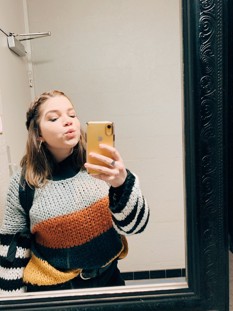 ihannahclay's tweet photo. #popoffwednesday (aka pow) https://t.co/9BiF5CioYB