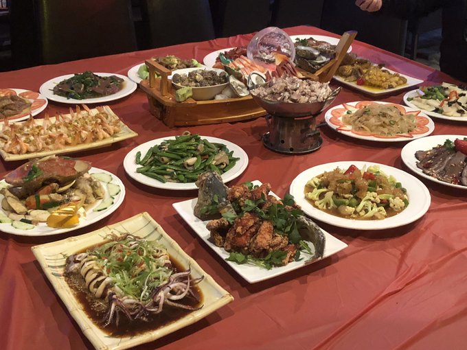 Oh yeah celebrated Chinese New Years early with some people, it&rsquo;s late, I got class tomorrow but I ate
