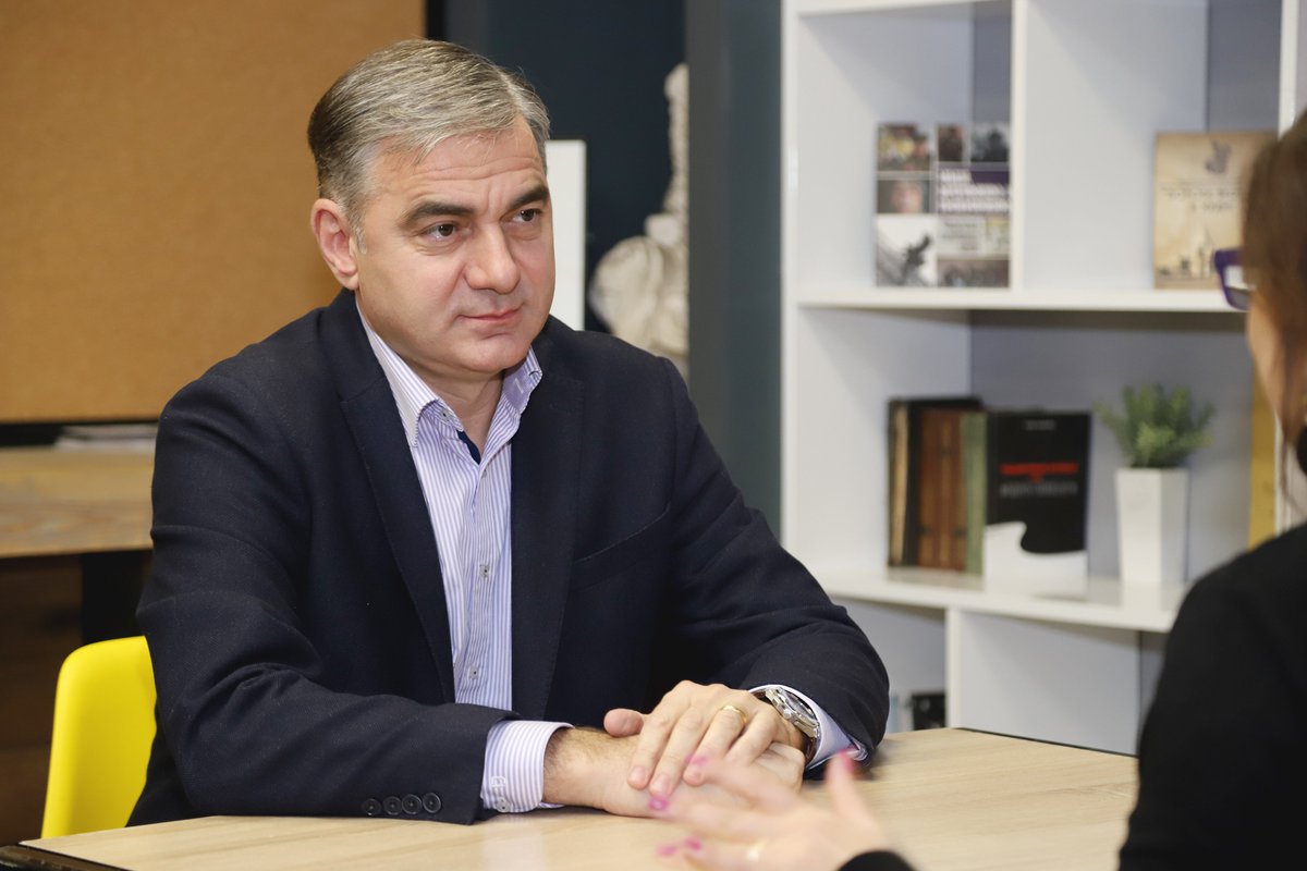 GalaxyGroupAM's tweet photo. Vahram Merangulyan, our champion CEO of IUnetworks, discusses what it takes to put the intellectual development of Armenia on the right path.
Read Vahram's interview here: https://t.co/UC4BzFZdoe
#teamGLXY #groupGLXY #IUnetworks https://t.co/m9Zfog19ON