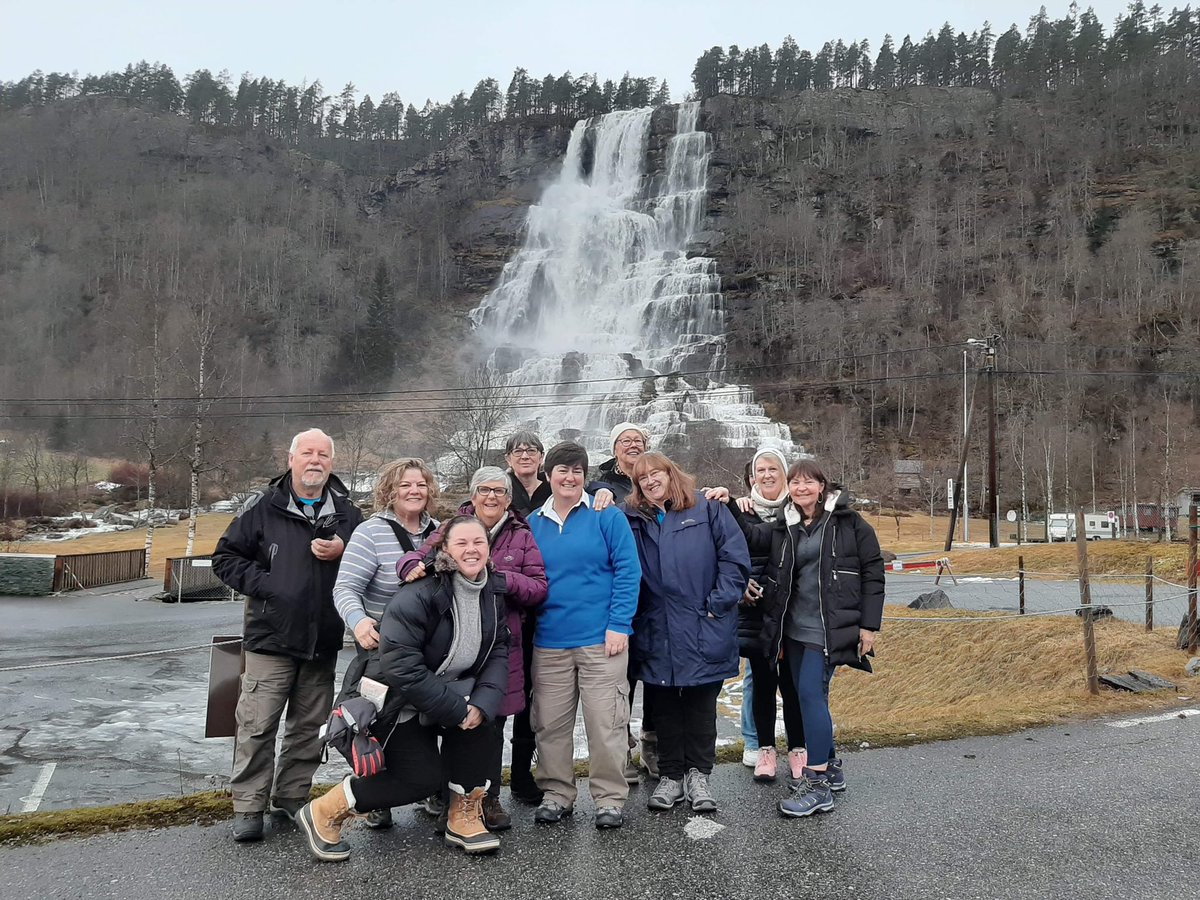 twosacrowd1's tweet photo. Welcome to Bergen #solos.
#twosacrowd #solotravel #scandinavia https://t.co/4HMrRnndB6