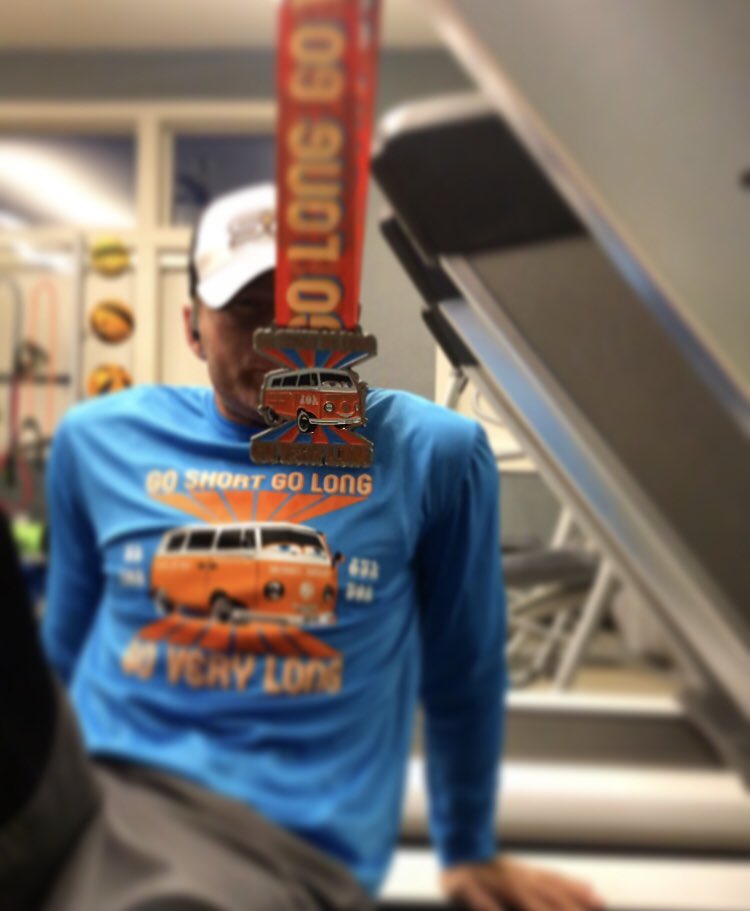 gocraigrun's tweet photo. Last good workout before I head to Tulsa for #goshortgolonggoverylong
#25k. Love this race ✌️✌️✌️✌️
.
#fleetfeetbrokenarrow #spibelt #run #aftershokz #nuunlife #headsweats #hiveelite #running #runner #hshive #treadmillworkout #workout #fitness #runfast #race #nevergiveup #runOK https://t.co/PobvtqpyY5