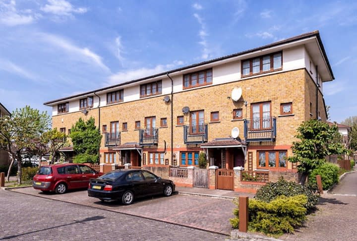 mustbesold's tweet image. NEW TO THE MARKET - 3 bedroom terraced house for sale
Silkmills Square, London, E9 5NX £550,000
rightmove.co.uk/property-for-s…
