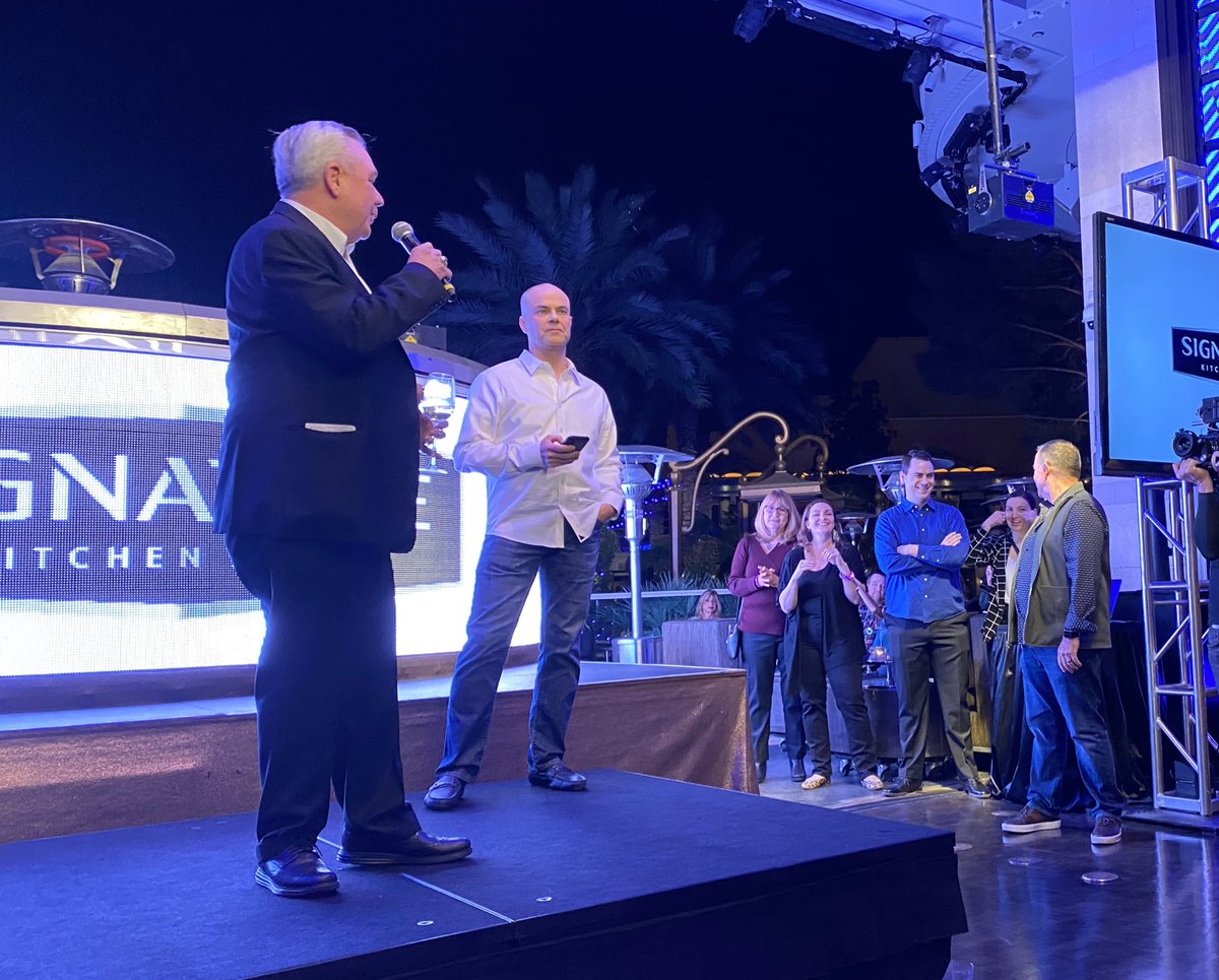 KBIS's tweet photo. Raise a glass to congratulate event sponsor @SKSappliances on an amazing show! Itβs party time! #theBash #nkba https://t.co/5dmsd34MPs