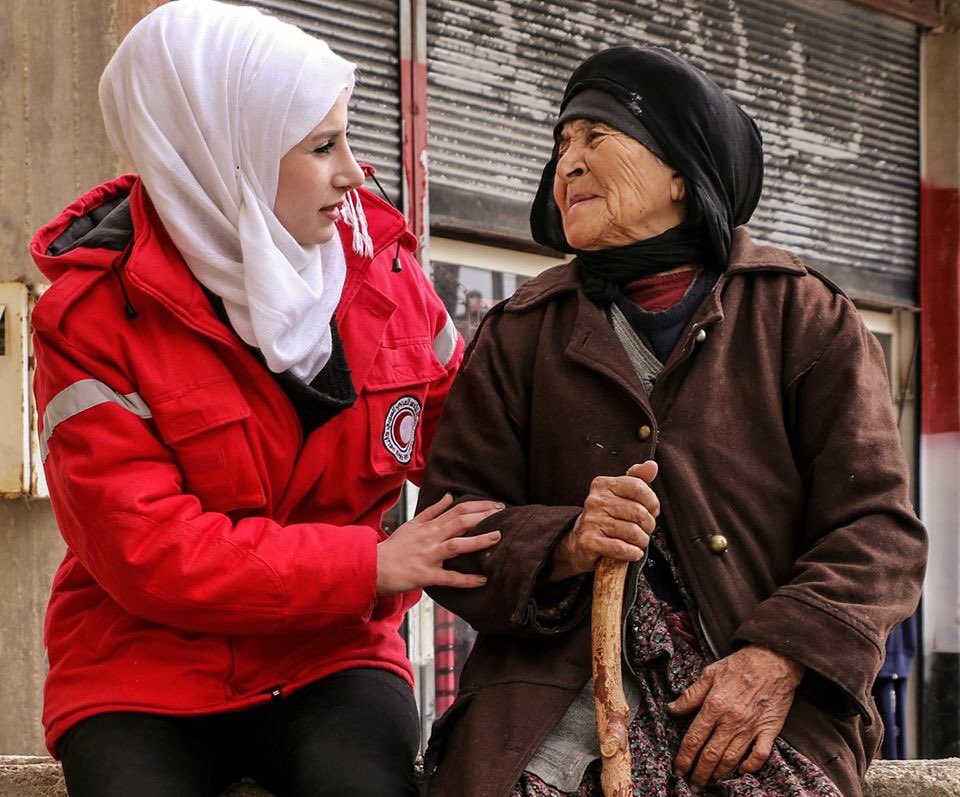 SYRedCrescent's tweet photo. The @SYRedCrescent #volunteers 😊have the most impressive language that reflects ❤️their eagerness to fulfill a #humanitarin duty aimed to make #difference in people's #lives🌷
all over #Syria💪🏻 https://t.co/zlV7gH4obZ