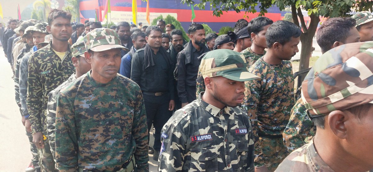 Pranjal_khabri's tweet image. #BreakingNews 
At least 644 cadres of eight militant groups have laid down their arms before the #Assam government.

#PeaceforProgress #SurrenderCeremony #Armslaiddown