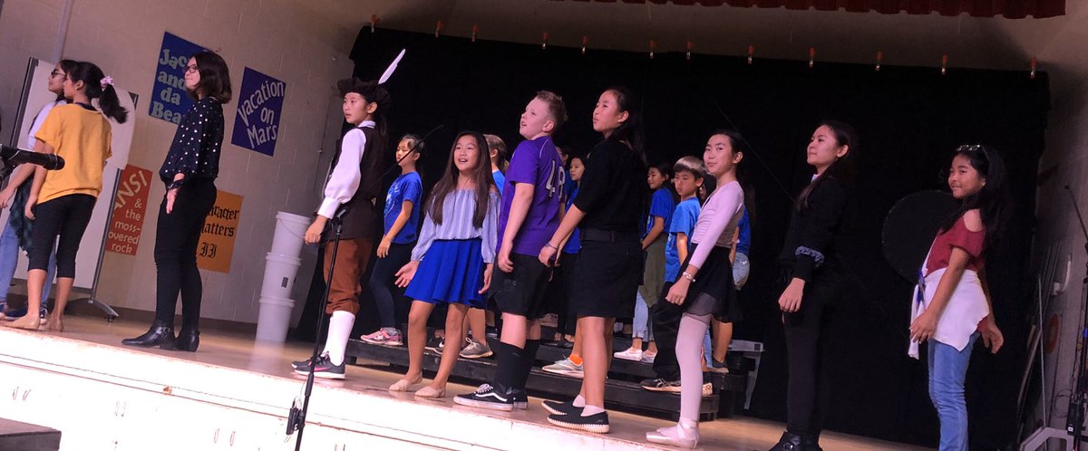 TrinaResler's tweet photo. Momilani Drama Club presents “The Grunch” We are all part of the magic!
#PWComplex https://t.co/M712uKjIRp