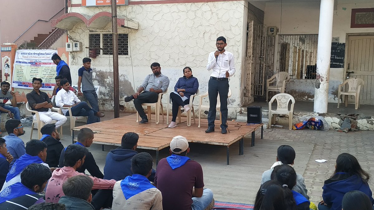 MadhuvanF's tweet photo. #Pasti_Ki_Pathshala_With_Raddi_Ka_Ruaab
#With_Students
#NSS
#Sardar_Patel_College_Of_Engineering
#At_The_Porda_Village
#Introducing_Project
#Objectives_Significance
#Working_With_Students
#To_Raise_Level_Of_Education
#To_Change_Society https://t.co/RU74aeakp2