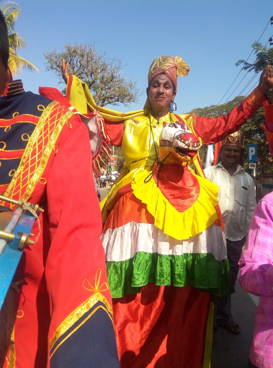 <a href="/VKBeedimaniS/">Shivaraj C Beedimani</a> <a href="/editor_vk/">VK Editor</a> <a href="/VkLitFest/">ವಿಕ ಕನ್ನಡ ಹಬ್ಬ</a> <a href="/vkbrand2018/">vkbrand</a> <a href="/HRMMCL_VK/">MMCL HR</a> <a href="/KarnatakaVarthe/">DIPR Karnataka</a> <a href="/CTRavi_BJP/">Ravi C T 🇮🇳 ರವಿ ಸಿ ಟಿ</a> <a href="/shhargiVK/">sadananda</a> <a href="/BSBommai/">Basavaraj S Bommai</a> <a href="/CMofKarnataka/">CM of Karnataka</a> <a href="/HDL_davanagere/">Davanagere #HDL</a> <a href="/VijayaKarnataka/">Vijay Karnataka</a> Wow!Colourful start to <a href="/Vijaykarnataka/">vijaykarnataka</a> VK Kannada Habba in Harihara, #Davanagere #AllThingsKannada