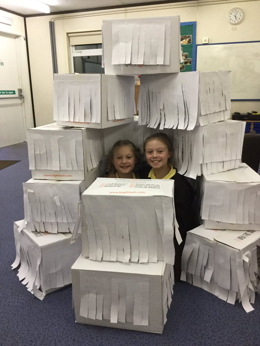 TheRichmondPri's tweet photo. We do have fun at #AfterSchoolHomeworkClub! We have been constructing an igloo. #TeamRichmond https://t.co/sWqESsiTc5