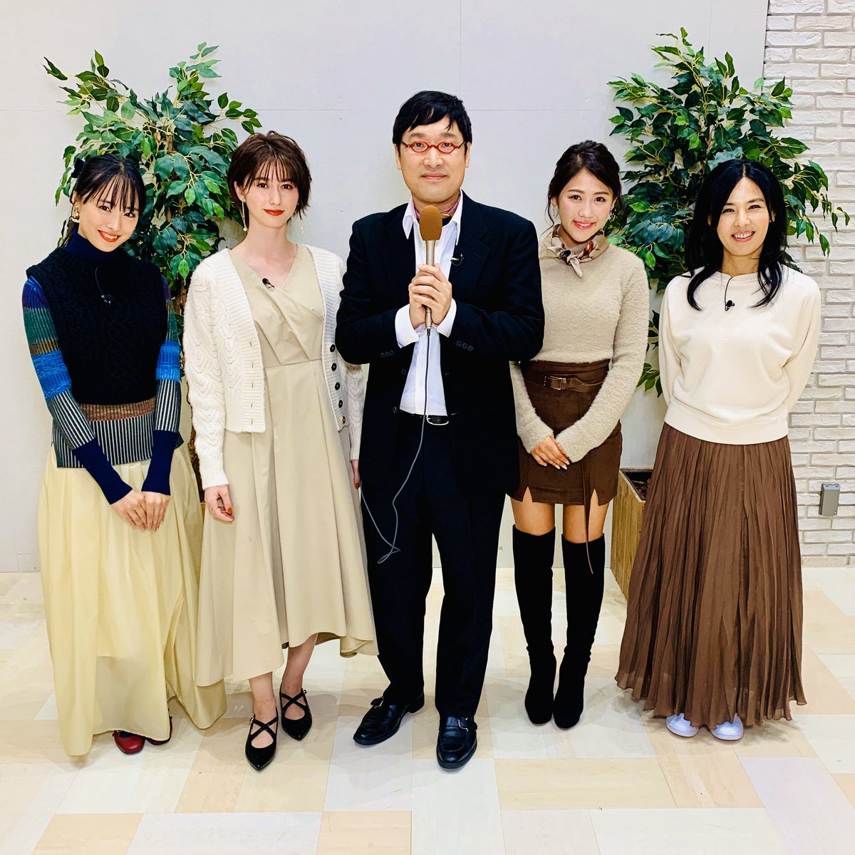 新鮮なヒルナンデス ファッション モデル 人気のファッション画像