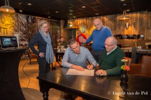 Voorbereiding Halloween Eerbeek 2020 zijn gestart - Organisatie Halloween Eerbeek 2020 in de startblokken.
Op maandag 20 januari 2020 werd de formele aftrap gegeven voor de organisatie van... - bit.ly/38uOzrK