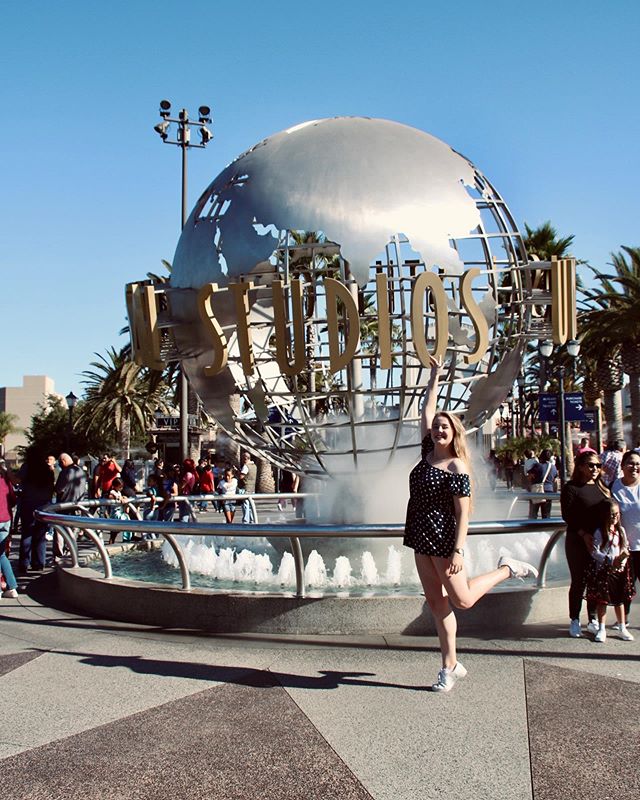 ¡Nuestra estudiante Svenja sabe que no se puede ir a Hollywood sin visitar Universal Studios!