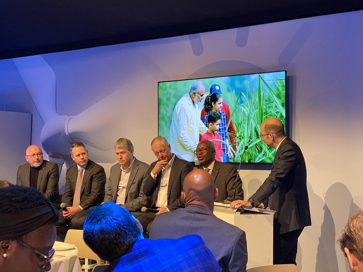 jkknecht's tweet photo. .@IBM, @Yara and leaders from @FarmerConnect, @MercyCorps, @Rabobank and the Southern African Confederation of Agriculture Unions discuss how an open data exchange can transform our global food supply chain https://t.co/DxQC3Bv77u